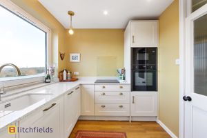 Kitchen- click for photo gallery